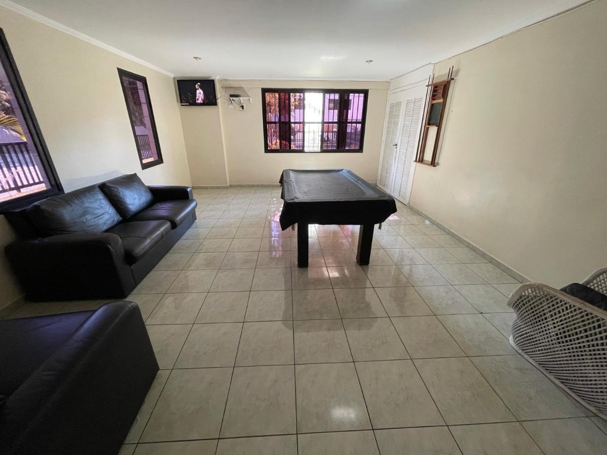 Confortavel Apartamento 1 Dorm Com Piscina E Lazer Guaruja Bagian luar foto